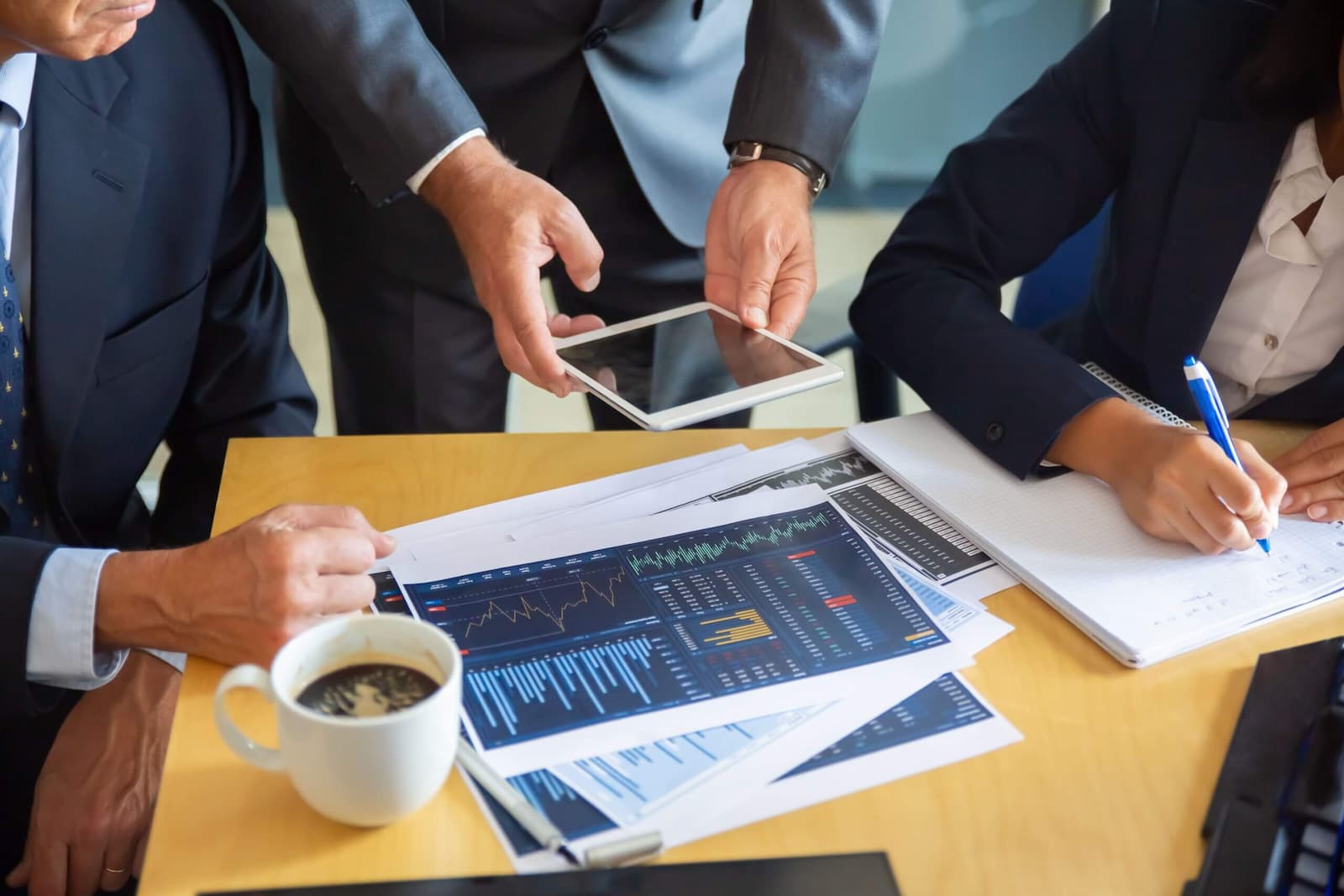 How can you invest a small amount of money and make a profit in Portugal?